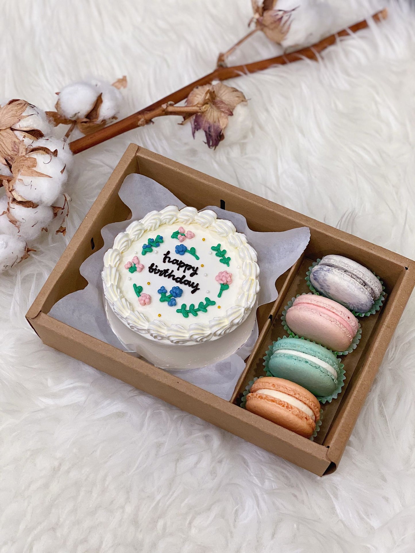 Vintage Floral Bento Cake