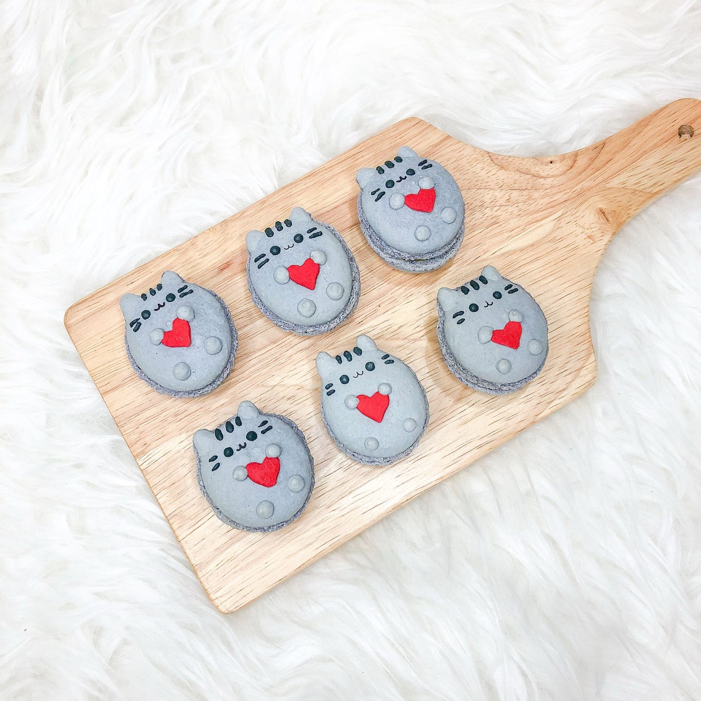 Pusheen Macarons