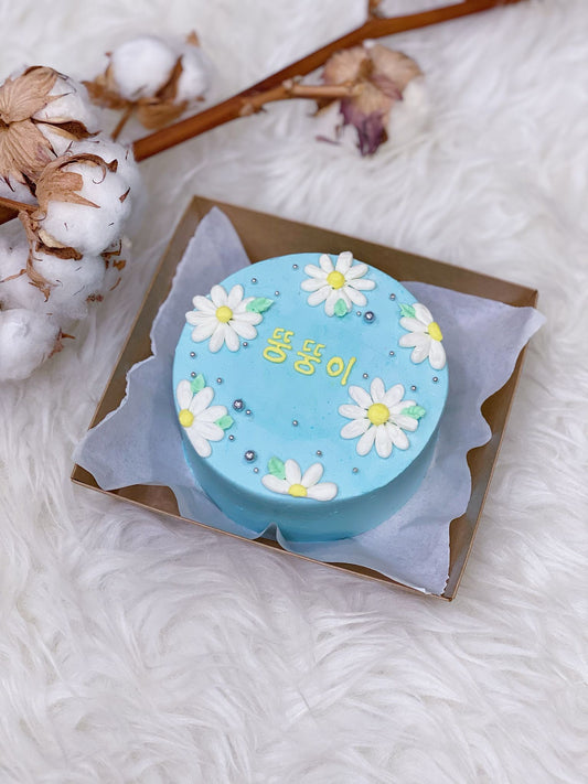 Daisy Boo Bento Cake
