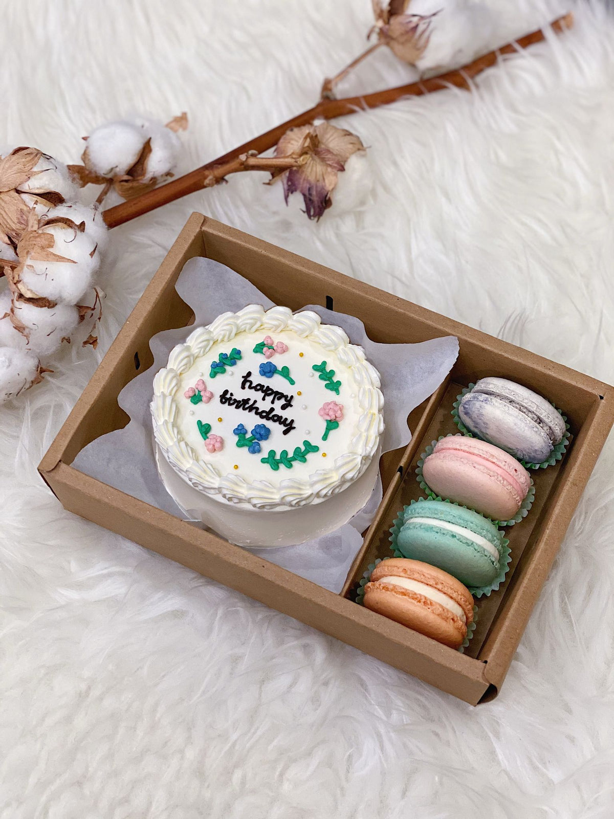 Vintage Floral Bento Cake