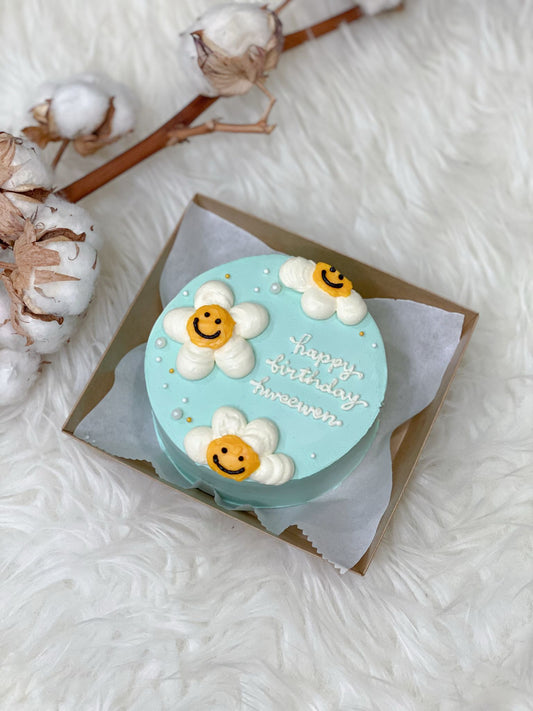 Smiley Daisy Bento Cake