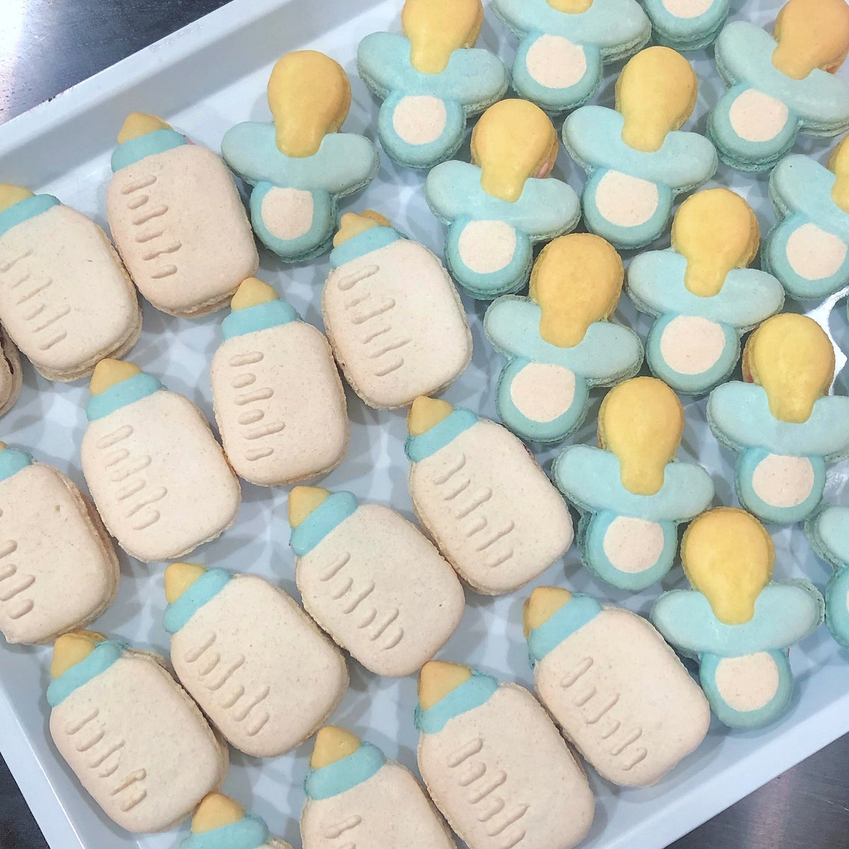 Baby Girl/ Boy Macarons