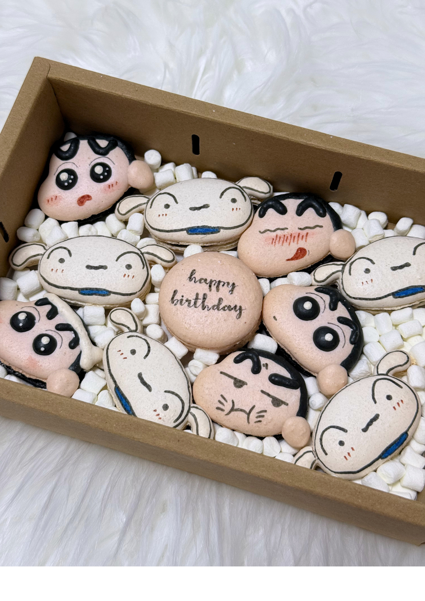 Crayon Shin Chan Macarons