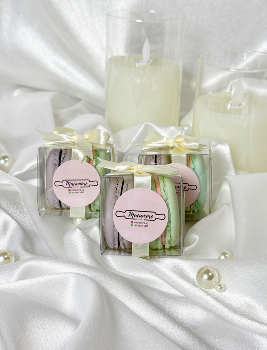 2 Piece Macarons Favours